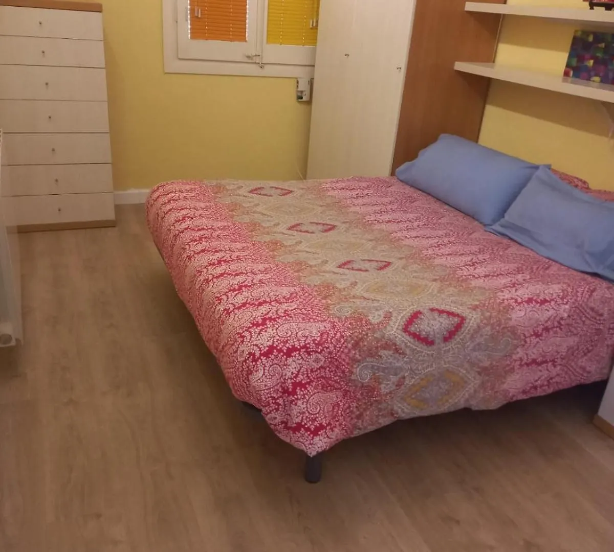 Апартаменты Gemuetliche Ferienwohnung Im Herzen Von Барселона